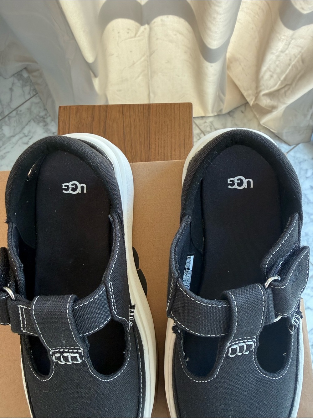 New UGG Ez-Duzzit Platform T-Strap Mary Jane Shoes - Picture 2 of 7